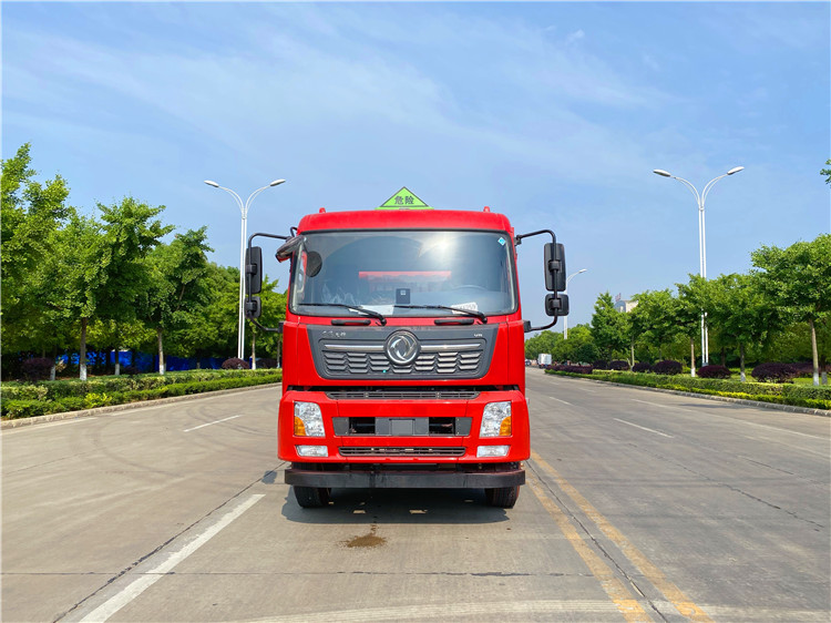 天錦氣瓶車（前四后四）